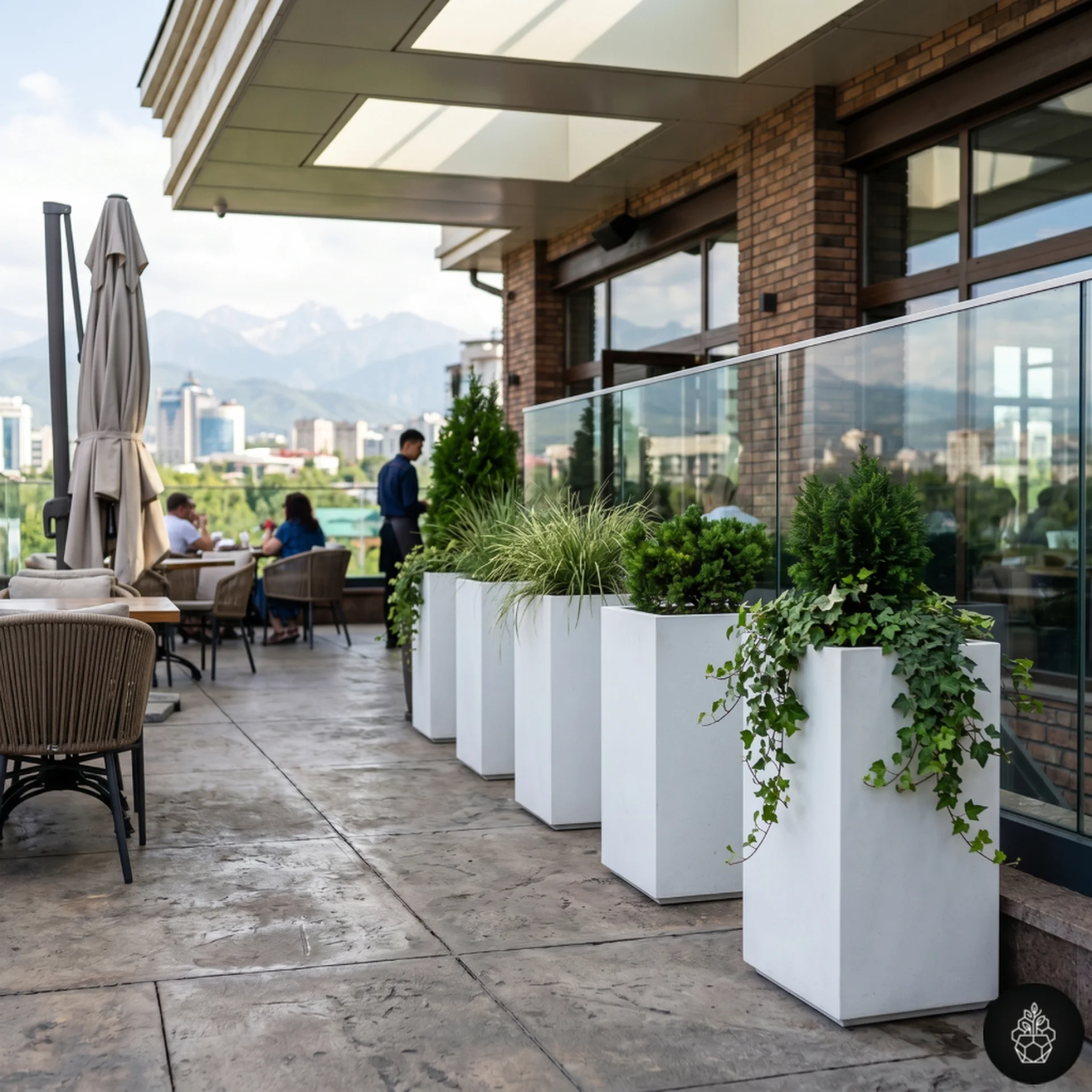 Кашпо в ресторане